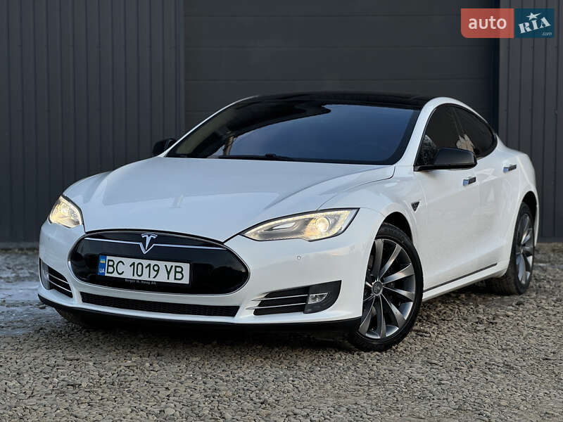 Tesla Model s (2013)