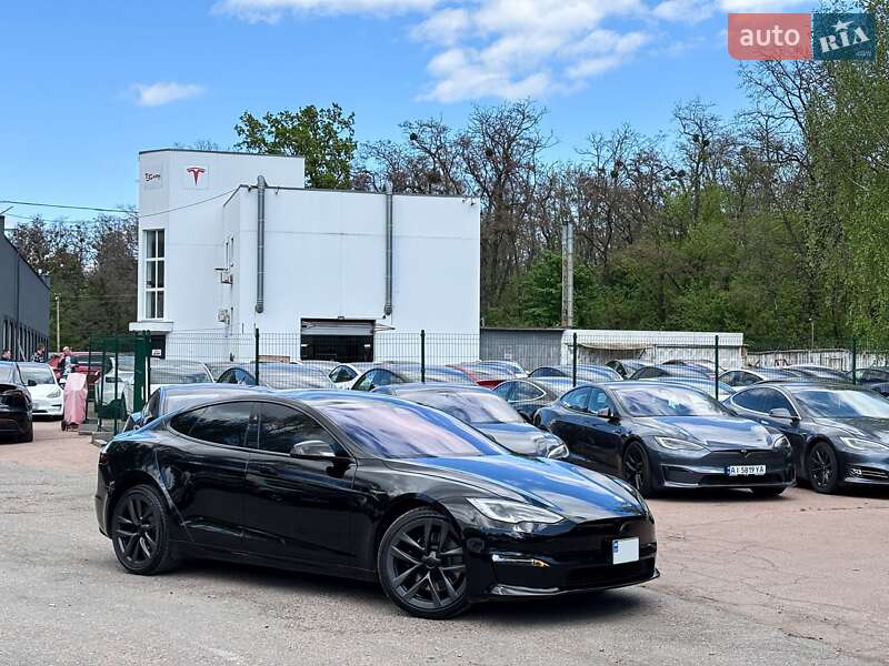 Tesla Model s (2023)