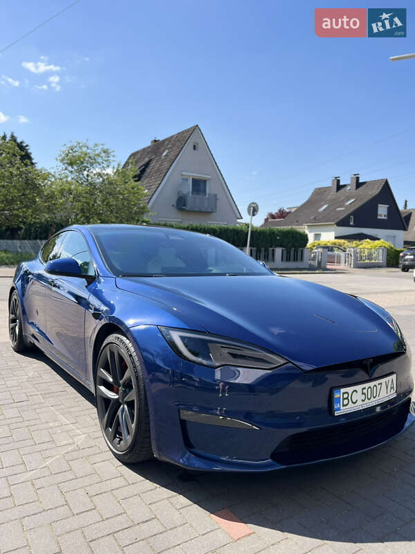 Tesla Model s (2022)