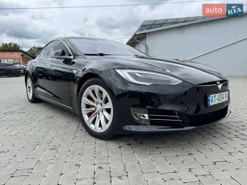 Tesla Model s (2016)