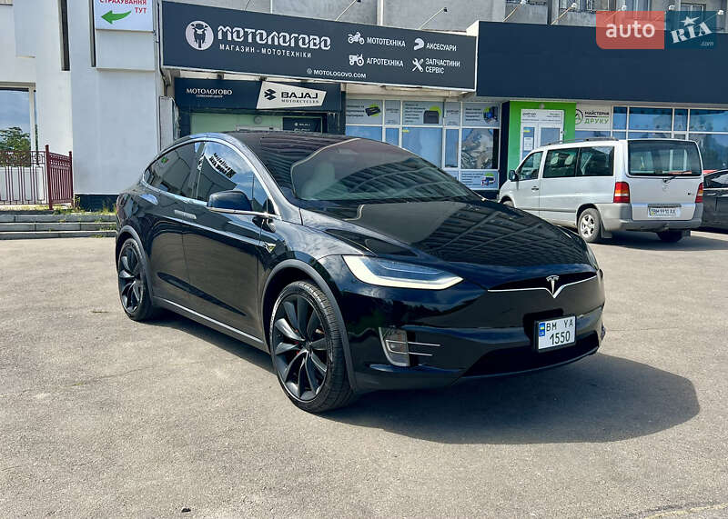 Tesla Model x (2020)