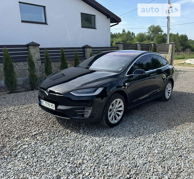 Tesla Model x (2018)