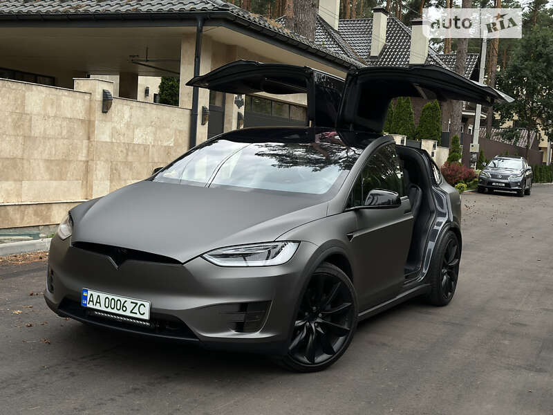 Tesla Model x (2017)