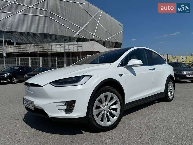 Tesla Model x (2018)