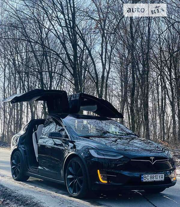 Tesla Model x (2017)