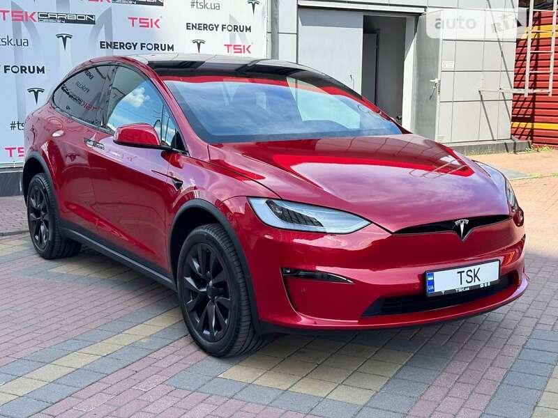 Tesla Model x (2023)