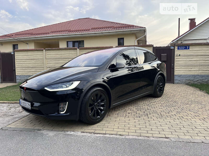 Tesla Model x (2018)