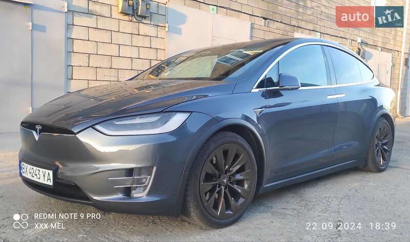 Tesla Model x (2018)