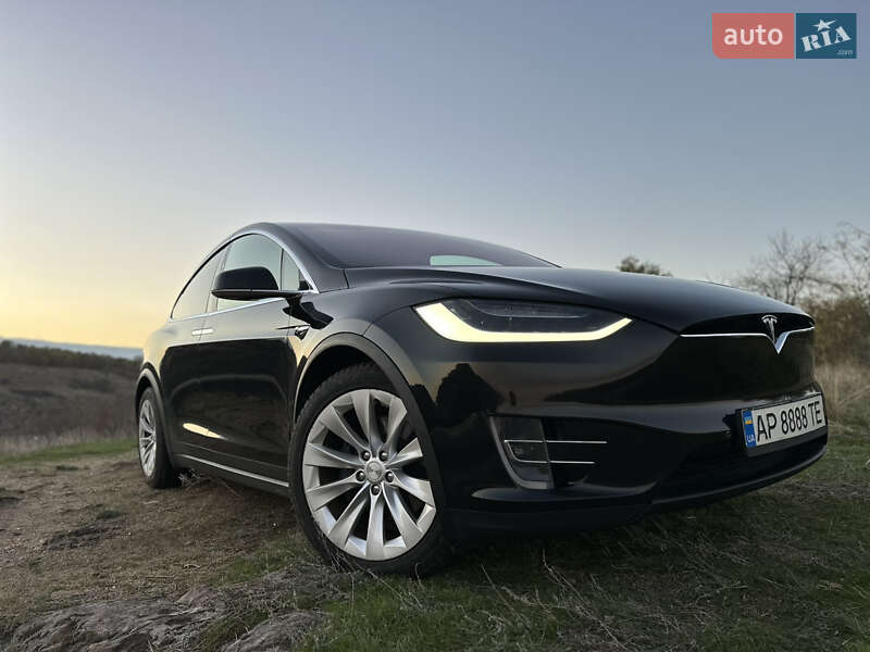 Tesla Model x (2018)