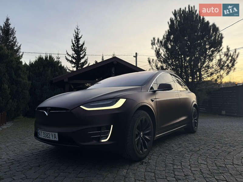 Tesla Model x (2018)