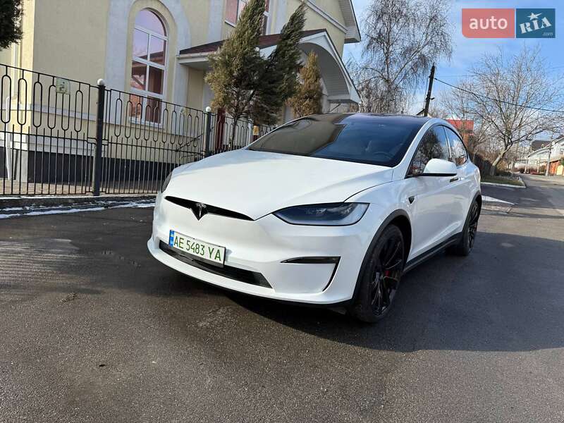 Tesla Model x (2023)