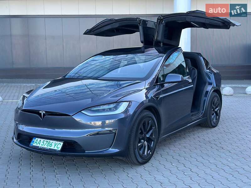 Tesla Model x (2022)
