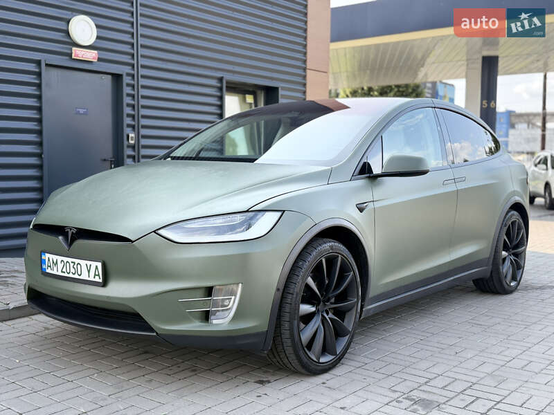 Tesla Model x (2018)