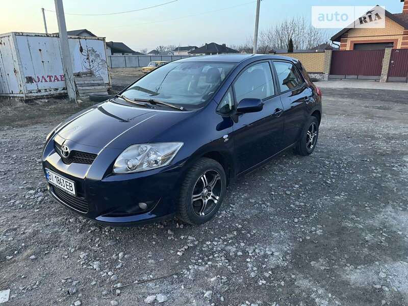 Toyota Auris (2007)