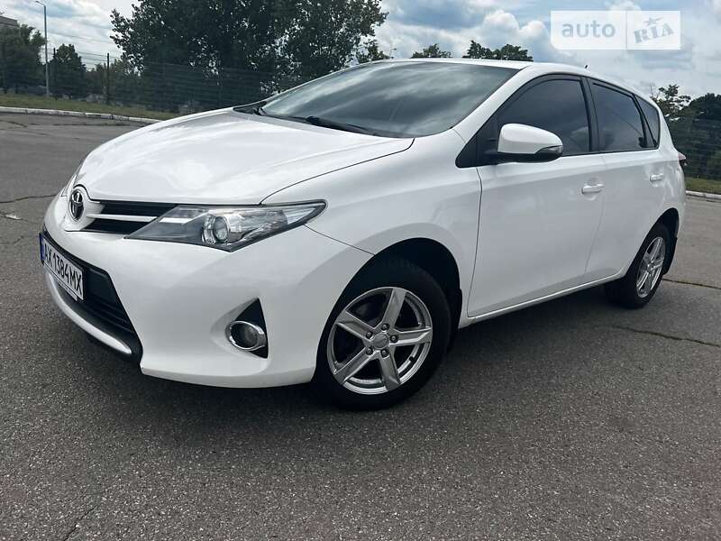 Toyota Auris (2013)