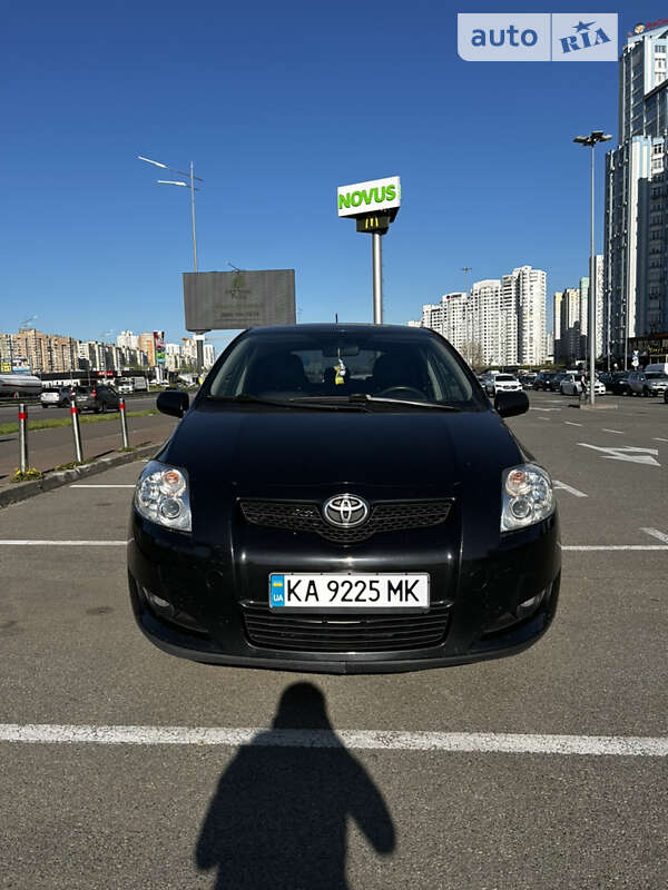 Toyota Auris (2008)