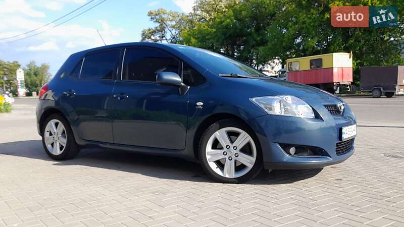 Toyota Auris (2008)