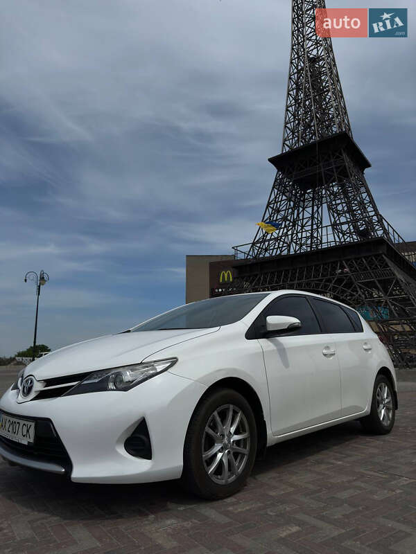 Toyota Auris (2013)