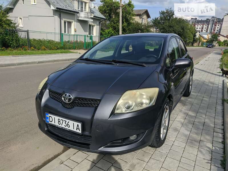 Toyota Auris (2006)