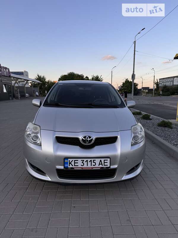 Toyota Auris (2008)