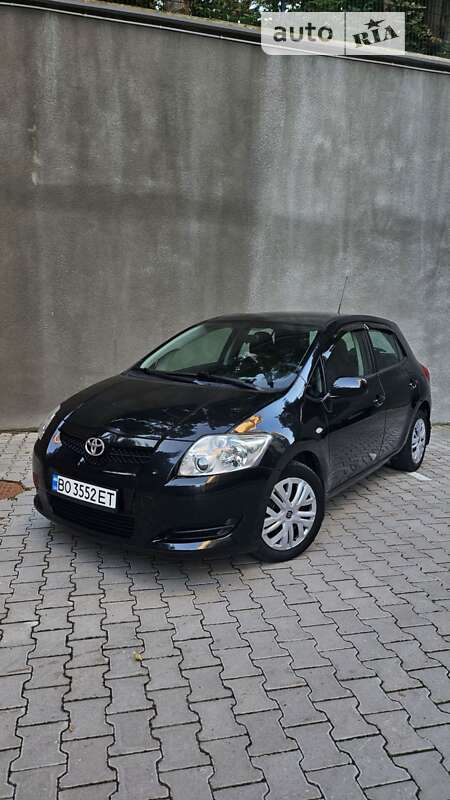Toyota Auris (2008)