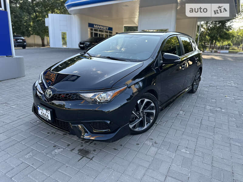 Toyota Scion (2016)