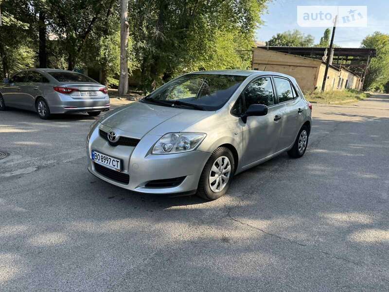 Toyota Auris (2007)