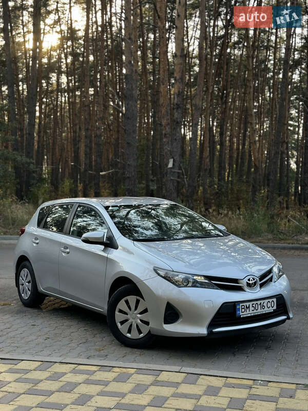 Toyota Auris (2013)