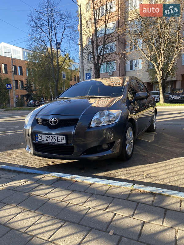 Toyota Auris (2007)