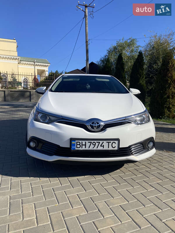 Toyota Auris (2016)