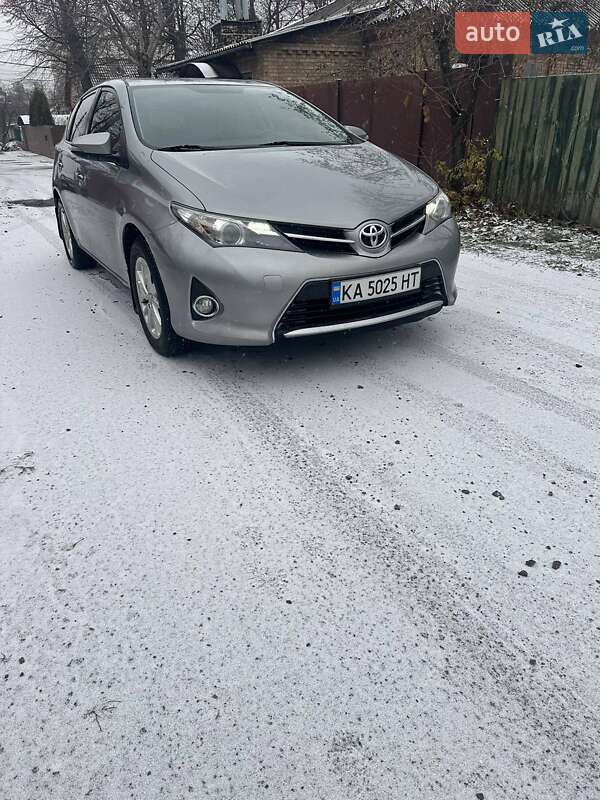 Toyota Auris (2012)