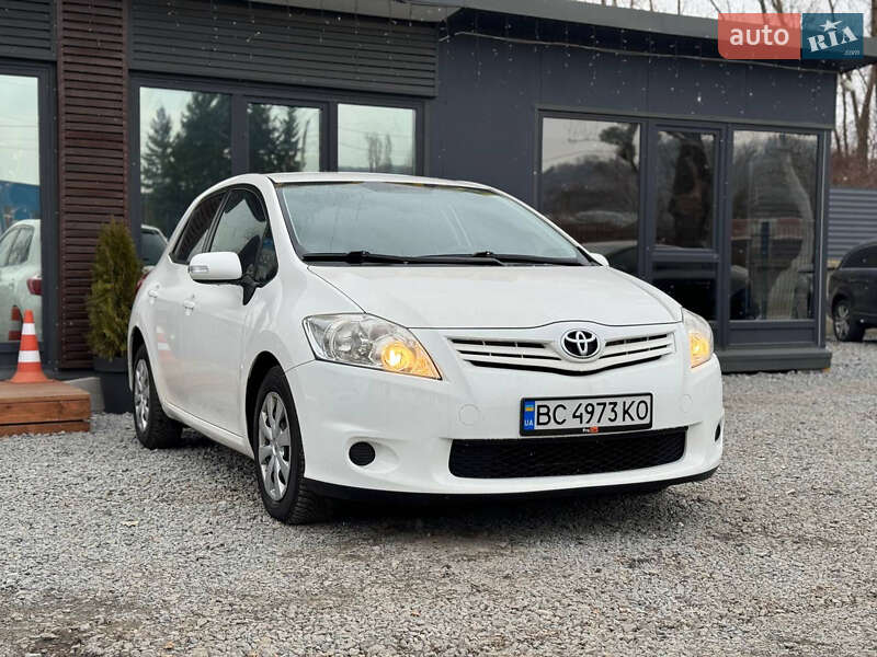Toyota Auris (2012)