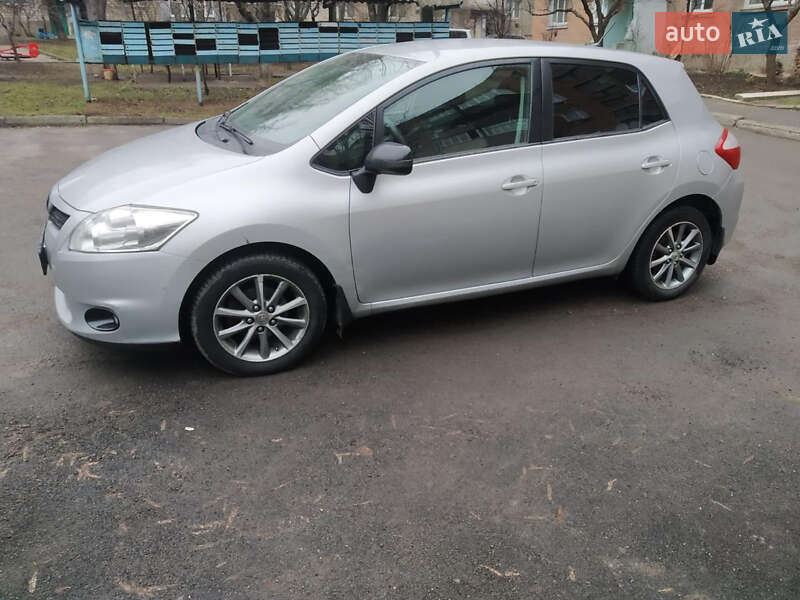 Toyota Auris (2012)