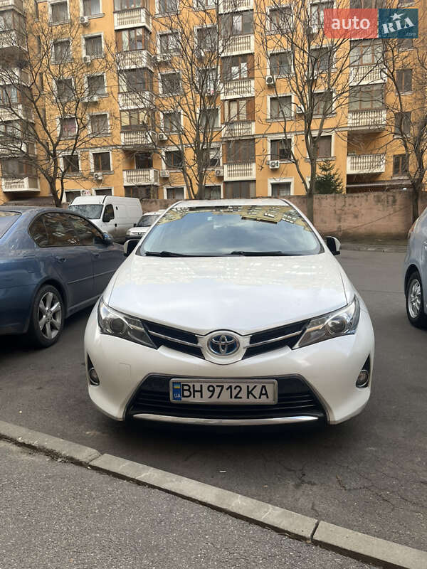 Toyota Auris (2013)