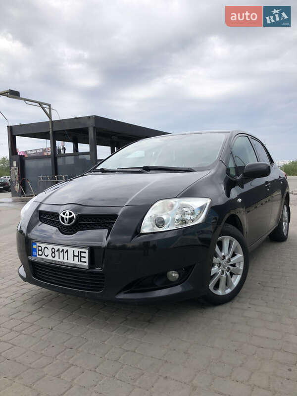 Toyota Auris (2007)