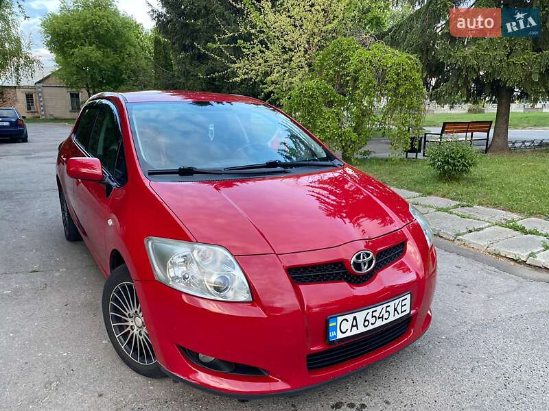 Toyota Auris (2008)