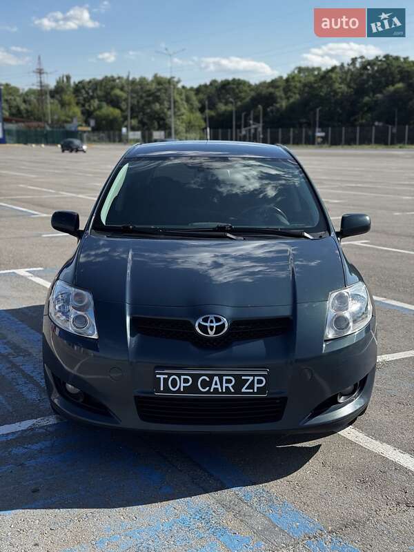 Toyota Auris (2008)