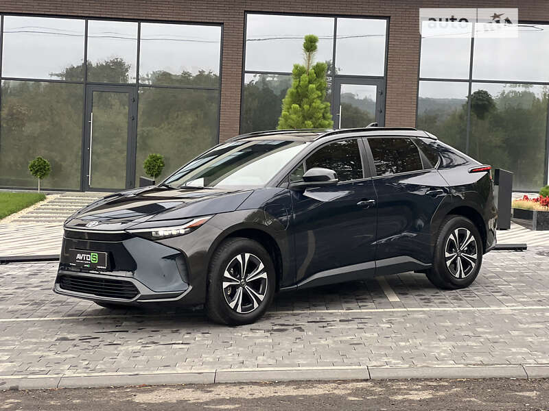 Toyota Bz4x (2022)