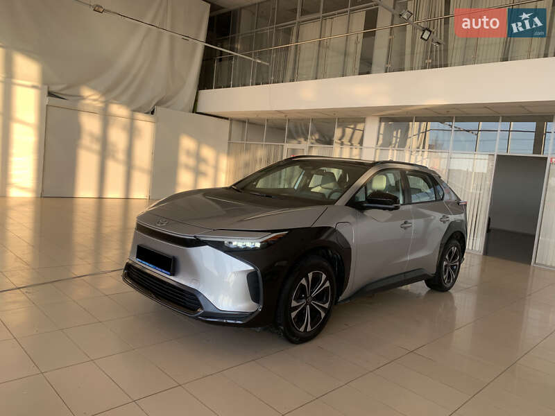 Toyota Bz4x (2023)