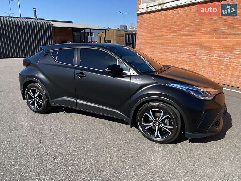 Toyota C-hr (2020)