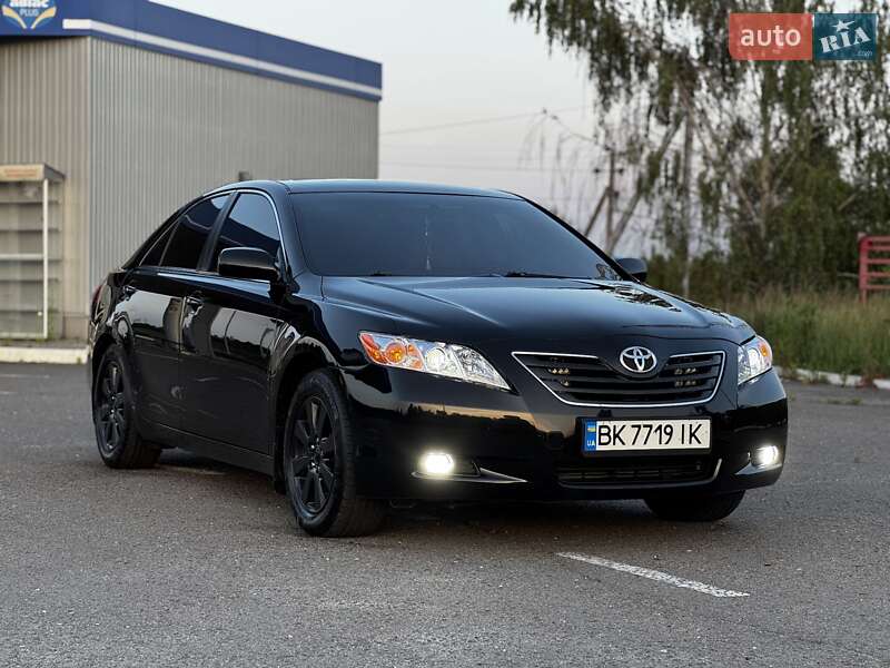 Toyota Camry (2006)
