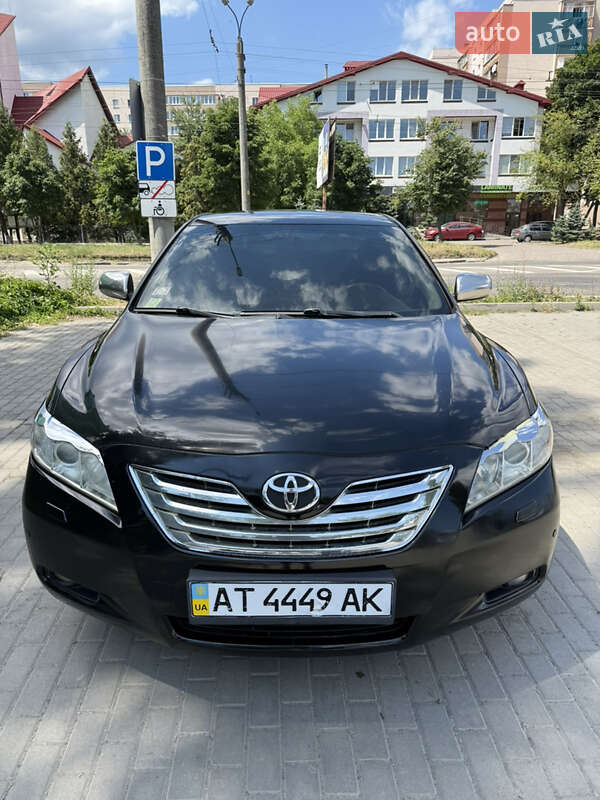 Toyota Camry (2007)