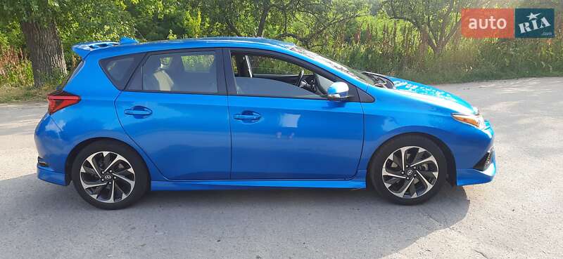 Toyota Corolla im (2016)
