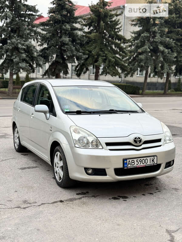 Toyota Corolla verso (2004)