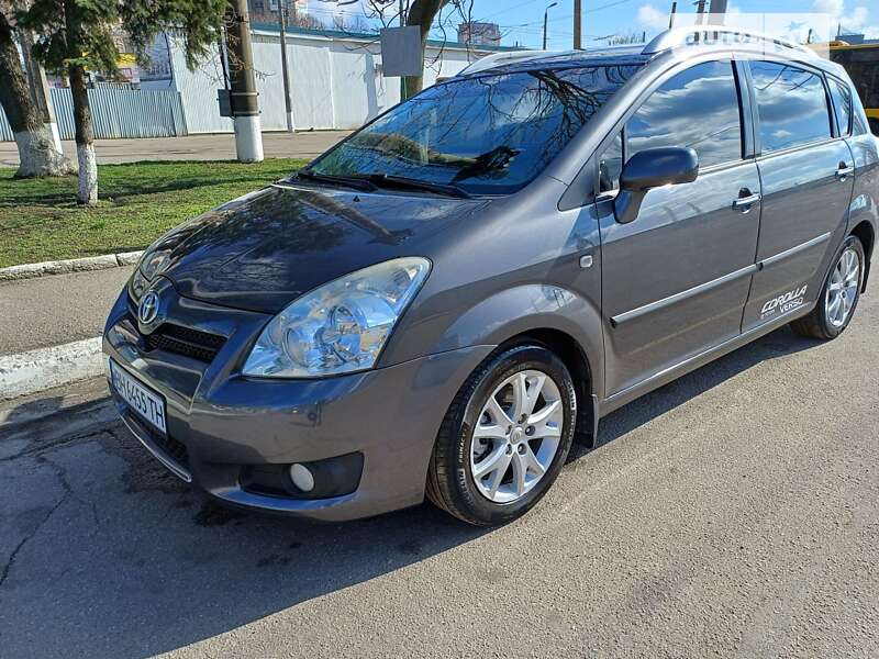 Toyota Corolla verso (2008)