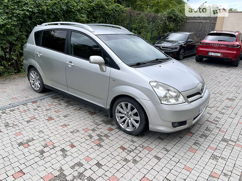 Toyota Corolla verso (2005)