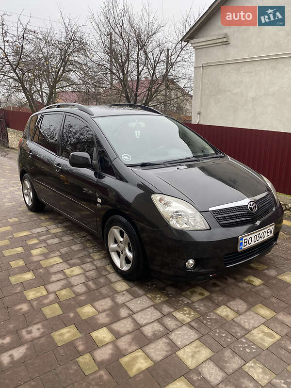 Toyota Corolla verso (2003)