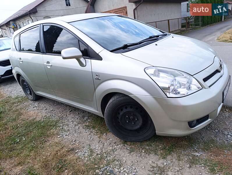 Toyota Corolla verso (2004)