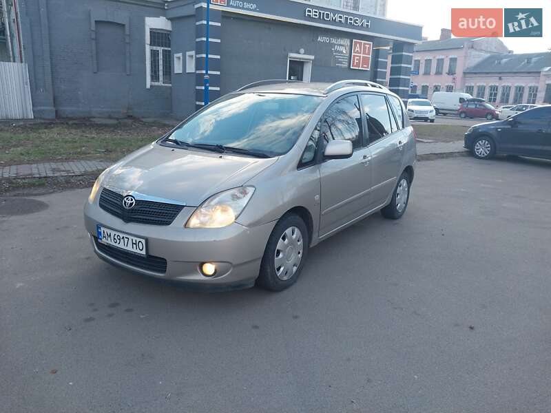 Toyota Corolla verso (2002)