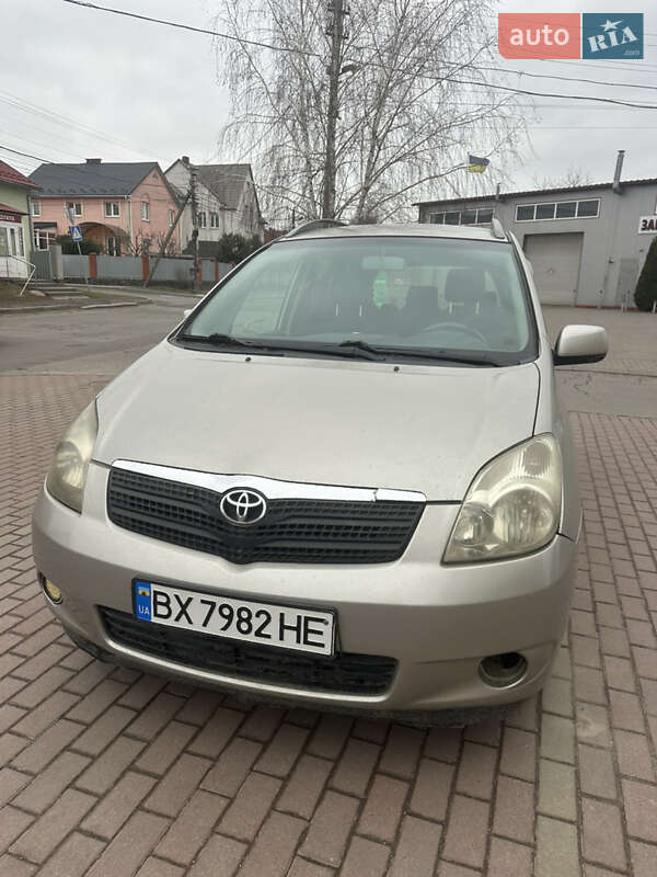 Toyota Corolla verso (2002)